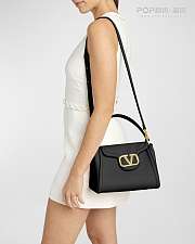 Colestore Valentino Garavani Alltime Logo-Plaque Handbag Black 24x17x12cm - 3