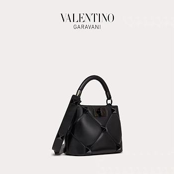 Colestore Valentino Garavani Full Black Small Roman Stud Bag 21x17x13cm