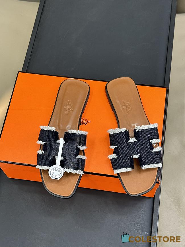 Colestore Hermes Oran Sandal Black & White - 1