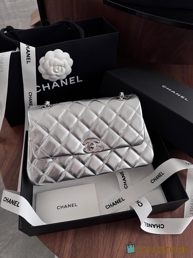 Colestore Chanel 25S Clutch With Chain Slivery 10 x 16.5 x 5cm - 1