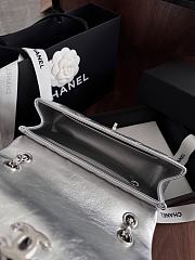 Colestore Chanel 25S Clutch With Chain Slivery 10 x 16.5 x 5cm - 6