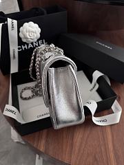 Colestore Chanel 25S Clutch With Chain Slivery 10 x 16.5 x 5cm - 5