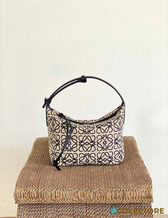 Colestore Loewe Small Cubi Bag in Anagram Jacquard and Calfskin 21x17x12.5cm - 1
