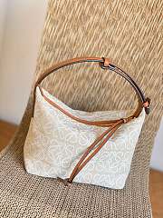 Colestore Loewe Cubi Anagram Canvas And Leather Shoulder Bag 21x17x12.5cm - 4