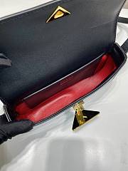 Colestore Prada Women Patent Leather Shoulder Bag in Black 20.5x10.5x4cm - 6
