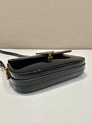 Colestore Prada Women Patent Leather Shoulder Bag in Black 20.5x10.5x4cm - 3