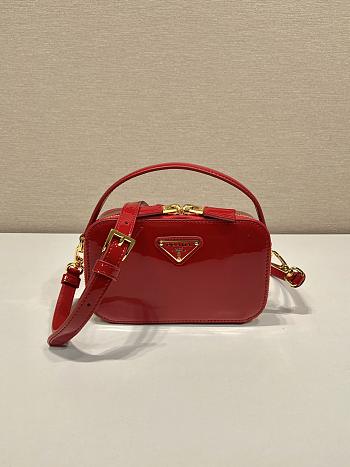 Colestore Prada Odette Patent Leather Crossbody Bag in Red 17.5x10.5x4.5cm 
