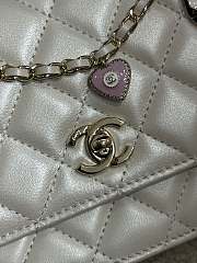 Colestore Chanel 25P Woc White size 19cm - 5