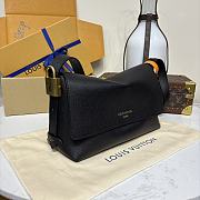 Colestore Louis Vuitton Low Key Messenger Black 30x18x12cm - 5
