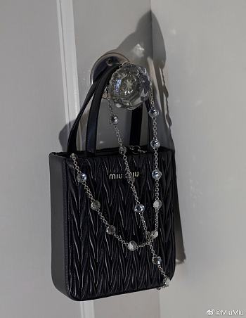 Colestore Miu Miu Matelasse Hand Chain Shoulder Bag Black/White/Pink 18X15X5CM