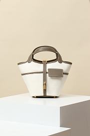 Colestore Hermes Picotin Cargo 18 in Ecru Toile and Etoupe Swift with Gold Hardware 18x13x18CM - 1