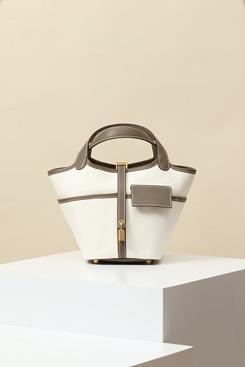 Colestore Hermes Picotin Cargo 18 in Ecru Toile and Etoupe Swift with Gold Hardware 18x13x18CM