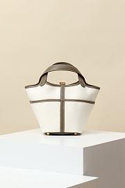 Colestore Hermes Picotin Cargo 18 in Ecru Toile and Etoupe Swift with Gold Hardware 18x13x18CM - 4