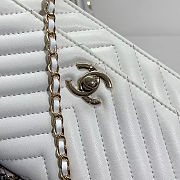 Colestore Lamb Skin V-Type Chain Bag White 19x13.5x3.5cm - 4