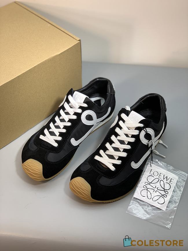 Colestore Loewe Women's Ballet Runner 2.0 Sneakers Black White - 1