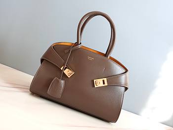 Colestore Ferragamo Medium Hug Tote Bag Brown x Yellow 31.5x19x22cm