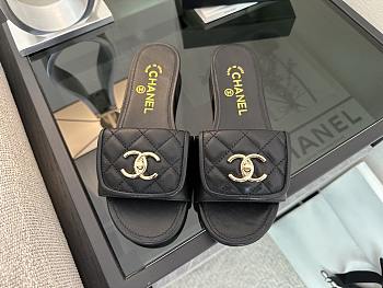 Colestore Chanel Black CC logo Turnlock Mules Slides Sandals
