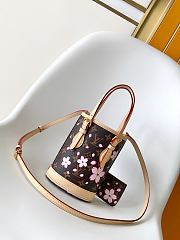 Colestore Louis Vuitton Nano Bucket Cherry Blossom 13.0 x 17.0 x 9.0 CM - 4