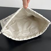 Colestore Bottega Veneta Dustbag With Transformable Strap 32x23cm - 6