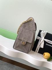 Colestore Chanel 25 Small Handbag Suede & Gold-Tone Metal Grey 30x26x14cm - 5