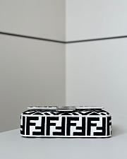 Colestore Fendi Baguette Bag - Blanc 27×6×14 - 5