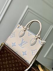 Colestore Louis Vuitton Onthego MM Tote Monogram Empreinte 'Blue' 25 x 19 x 11.5cm - 3