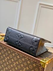Colestore Louis Vuitton Onthego MM Tote Monogram Empreinte 'Sac Plat' 25 x 19 x 11.5cm - 2