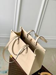 Colestore Louis Vuitton Onthego MM Tote Monogram Empreinte 'Beige' 35 x 27 x 14cm - 2