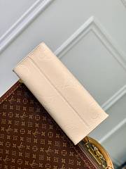 Colestore Louis Vuitton Onthego MM Tote Monogram Empreinte 'Beige' 35 x 27 x 14cm - 3