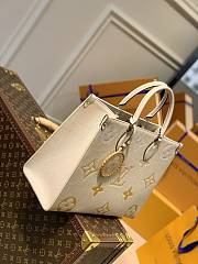 Colestore Louis Vuitton OnTheGo MM Monogram 'Empreinte Leather' 35x27x14cm - 5