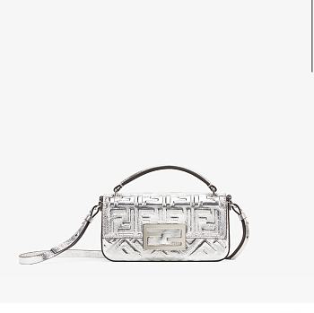 Colestore Fendi Baguette Phone Pouch in Silver 18.5x10x2.5cm