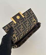 Colestore Fendi Baguette Phone Pouch in Brown 18.5x10x2.5cm - 2