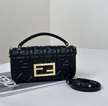 Colestore Fendi Baguette Phone Pouch in Black 18.5x10x2.5cm