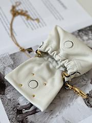 Colestore Fendi Mamma Baguette Mini Bag in White 10x3x7cm - 6