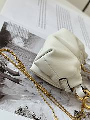 Colestore Fendi Mamma Baguette Mini Bag in White 10x3x7cm - 4