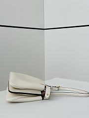 Colestore Fendi Peekaboo Soft Medium Leather White 29x12x19cm - 4
