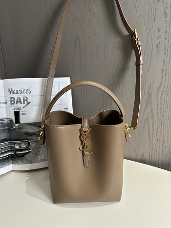 Colestore YSL Saint Laurent Le 37 Shiny Leather in Light Brown 17x20cm