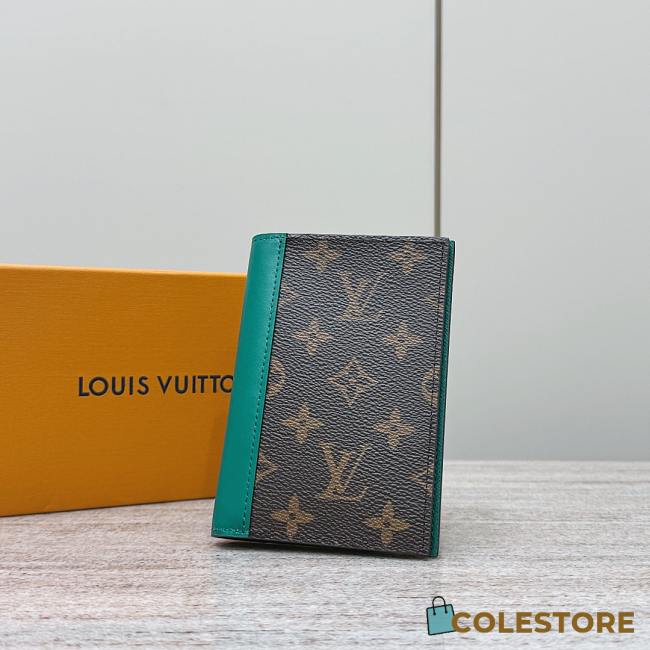 Colestore Louis Vuitton Passport Cover Monogram Macassar in Green 10x2.5x14cm - 1