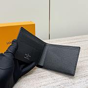 Colestore Louis Vuitton Multiple Wallet Taiga Leather 9x1.5x11.5cm - 6