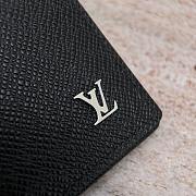 Colestore Louis Vuitton Multiple Wallet Taiga Leather 9x1.5x11.5cm - 3