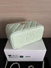 Colestore Chanel Vanity Top Handle With Chain in Mint 17x8x9.5cm - 4