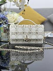 Colestore Dior Or My Dior Mini Bag Latte Cannage Calfskin Embroidered with Gold-Tone Sequins 21 x 11.5 x 4 cm - 1