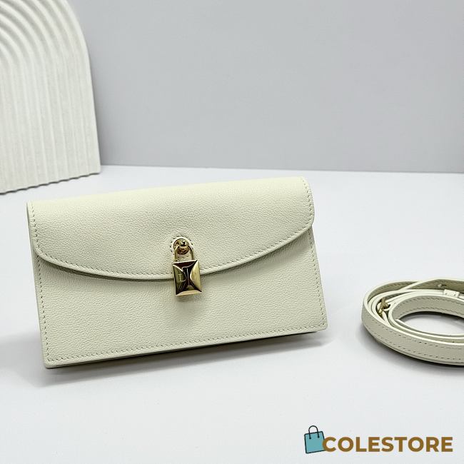 Colestore Loro Piana Extra Pochette Calfskin Ivory White 18x10x2.5cm - 1