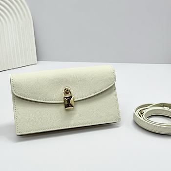 Colestore Loro Piana Extra Pochette Calfskin Ivory White 18x10x2.5cm