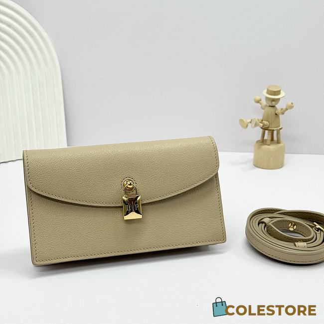 Colestore Loro Piana Extra Pochette Calfskin Beige 18x10x2.5cm - 1