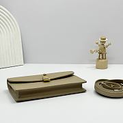 Colestore Loro Piana Extra Pochette Calfskin Beige 18x10x2.5cm - 5