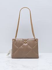 Colestore Tory Burch Small Kira Diamond Quilt Shoulder Bag in Vanilla 26.5x7.5x19cm - 1