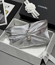 Colestore Chanel Clutch with Chain Metallic Lambskin, Imitation Pearl & Gold-Tone Metal Silver 14X24x5cm - 1