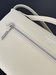 Colestore Balenciaga Bel Air Small Clutch On Strap in White 26.9x13.9x5.3cm - 3