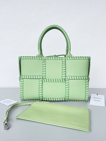  Colestore Bottega Veneta Arco Small Intrecciato Leather Tote Bag in Green 30x20x11.5cm